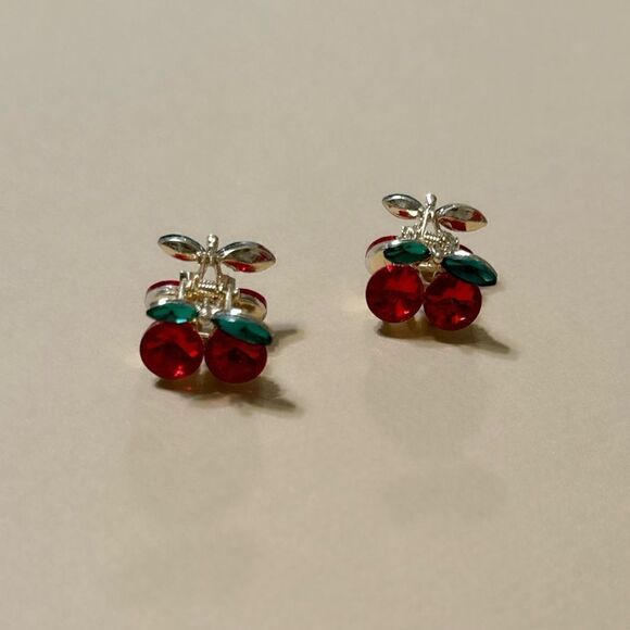 Cherry hair clips N710 - Picture 1 of 4